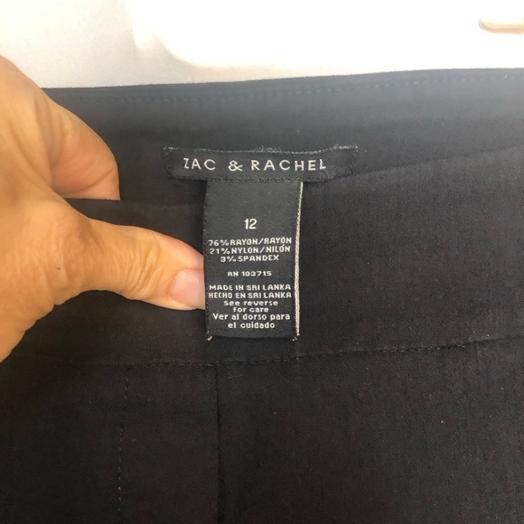 Zac&Rachel Women’s Pull On Pant Cropped Decorative Hem Metal Trim - Picture 5 of 7